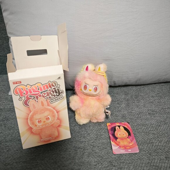 Pop Mart Authentic Loyalty Big Into Energy Labubu - Picture 1 of 5